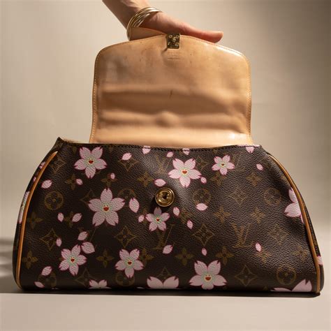 borsa con fiori louis vuitton|louis vuitton designer purses.